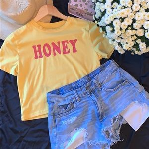 Cropped HONEY Tee
